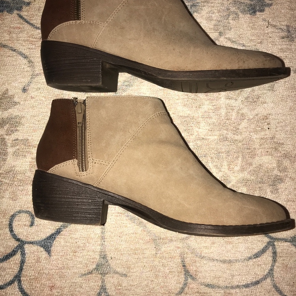 Toms suede tan booties
